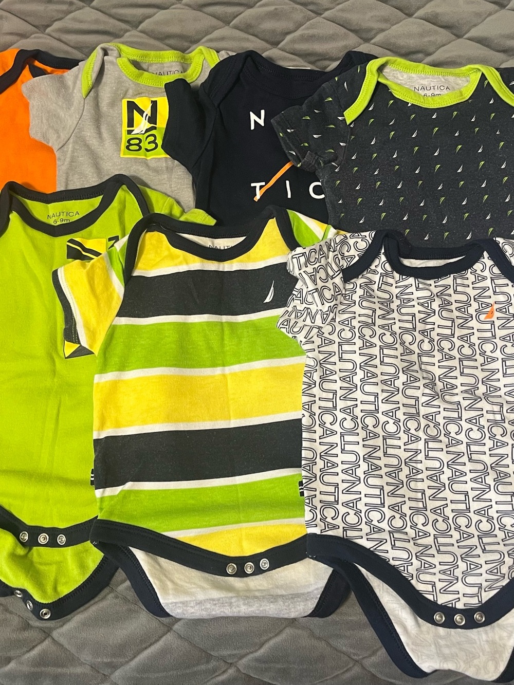 Nautica Baby 7 Bodysuits  in Lime, Yellow, Navy & Gray 6-9 months